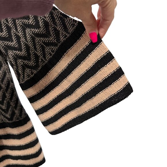 Aldo Martins Cream and Black Sweater U.S. Size 8 - Picture 6 of 9